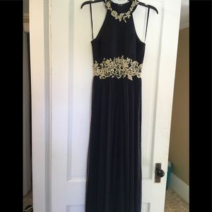 Long prom dress/fancy invent